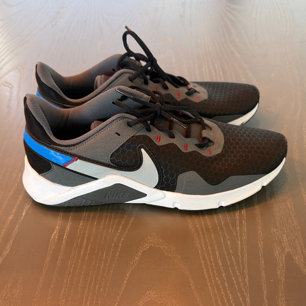 Nike Black and Gray Shoes 11